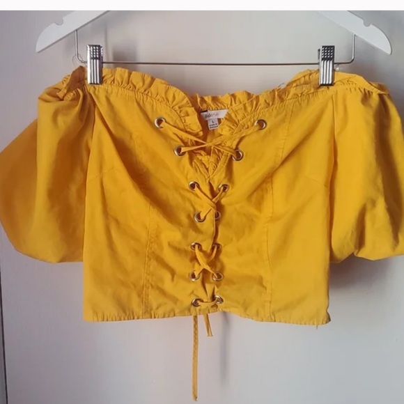 Blashe- Peasant puff sleeve crop top in yellow- Size L - Picture 5 of 5
